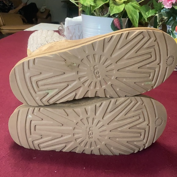 Ugg Australia Cambridge knit fold boots / booties. - Picture 7 of 13